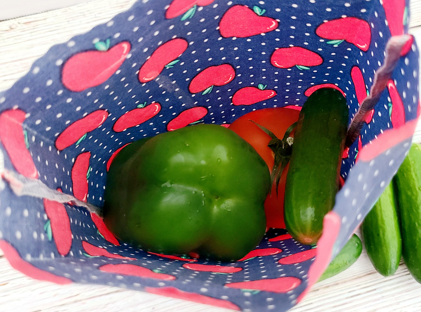 Beeswax Food Bag: Apples