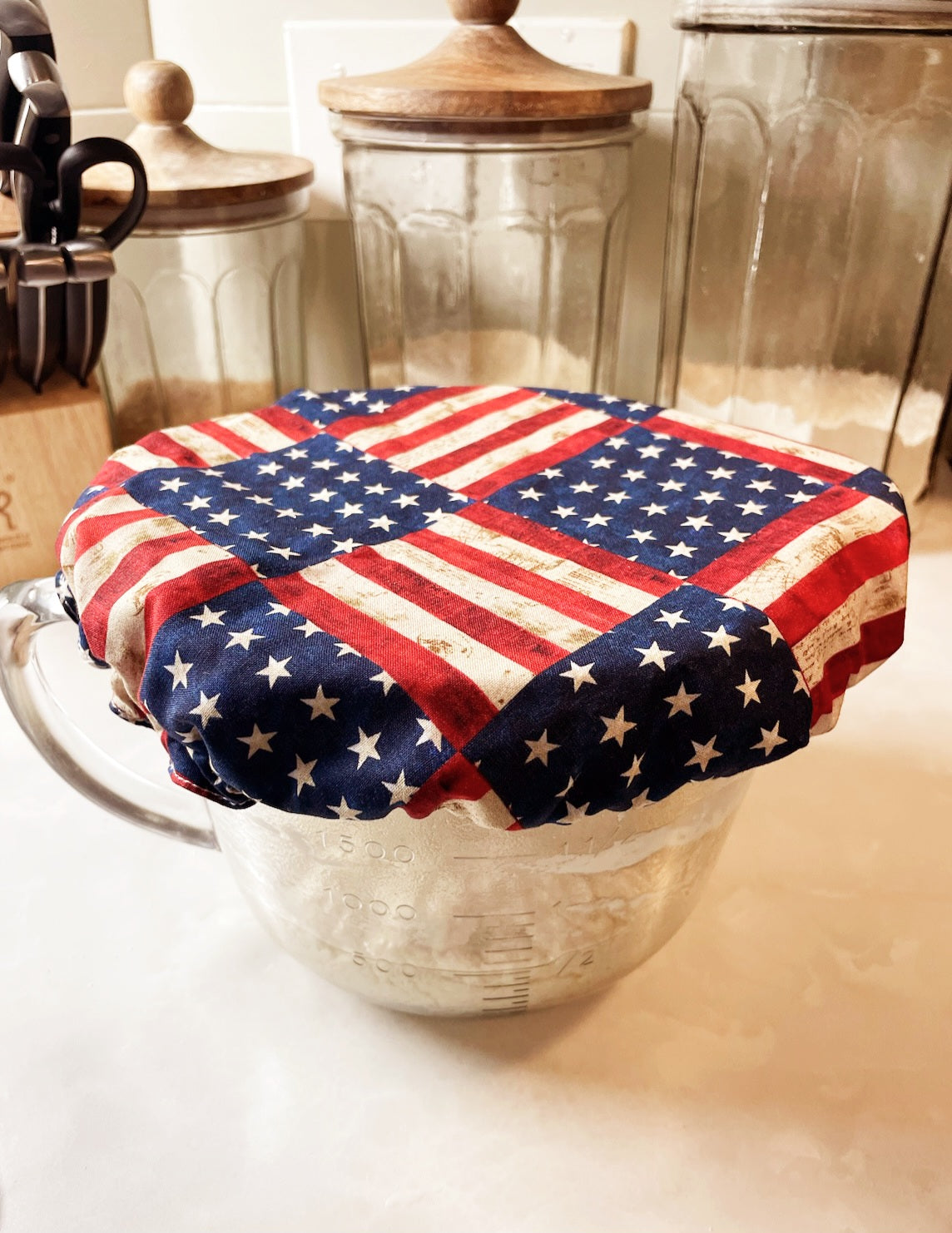 Bowl Cover:  Patriotic Ditzy Flowers