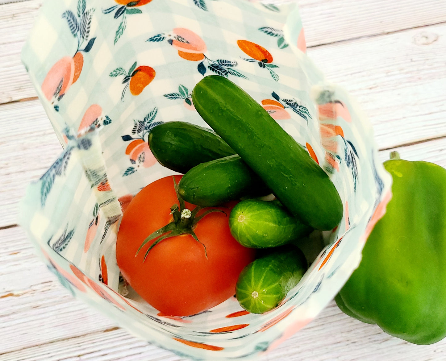 Beeswax Food Bag: Peaches on Blue Gingham