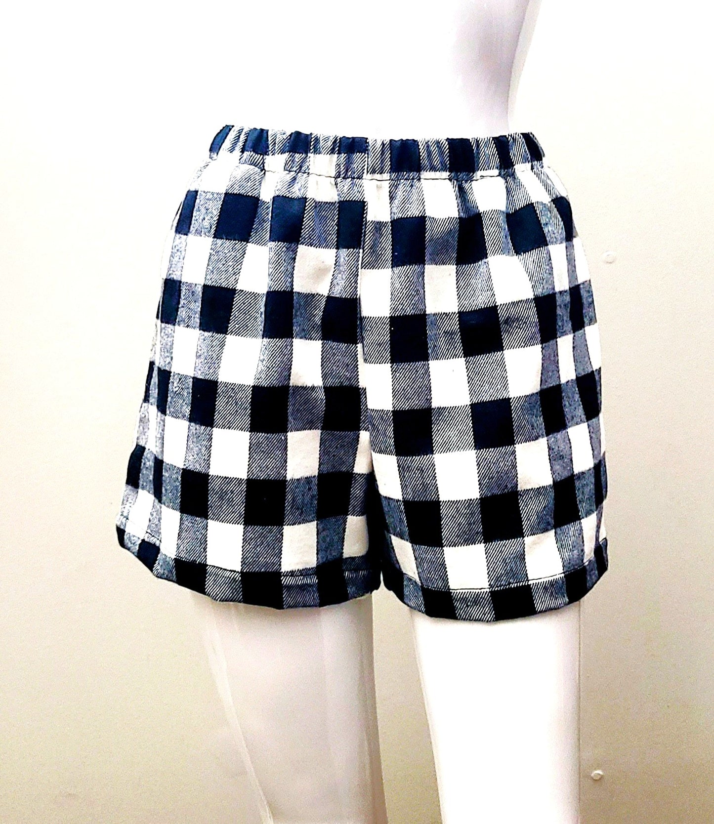 Comfort Shorts: Checkered Dark Charcoal